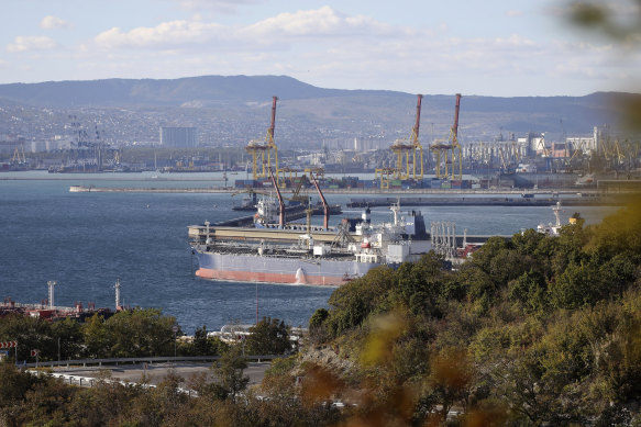 Russia’s oil tankers have raised environmental concerns. 