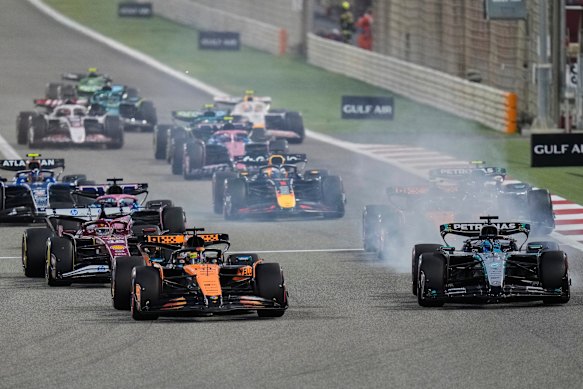 McLaren’s Oscar Piastri takes the lead from pole in Bahrain.