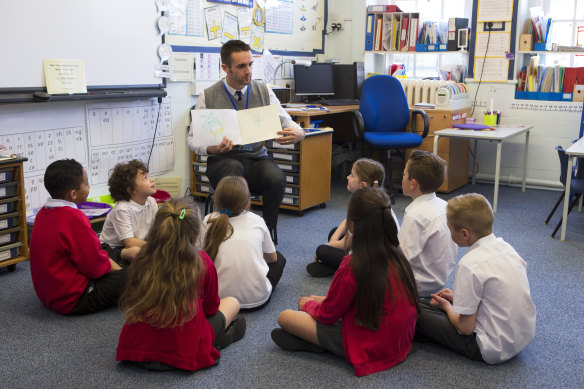 Debate over how many teaching vacancies there are in WA schools has ignited at parliament.