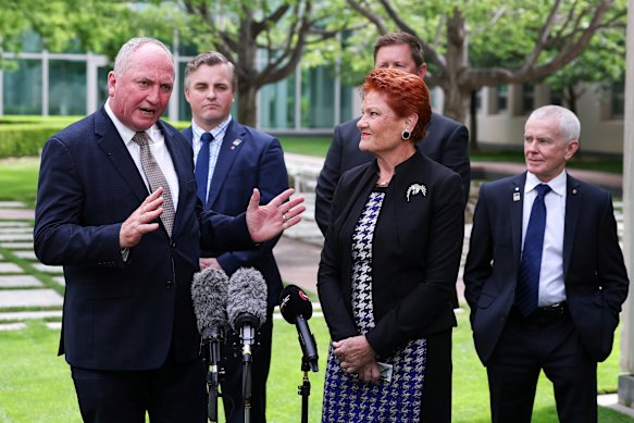 Member for New England Barnaby Joyce, Senator Sean Bell, One Nation leader Senator Pauline Hanson, Senator Tyron Whitten and Senator Malcolm Roberts, January 2026 in Canberra. 