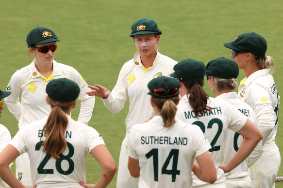 Meg Lanning speaks to her team during the women’s Ashes Test in Canberra this year.