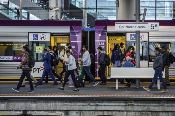 The Public Transport Users Association says Geelong and Ballarat trains are already overcrowded. 