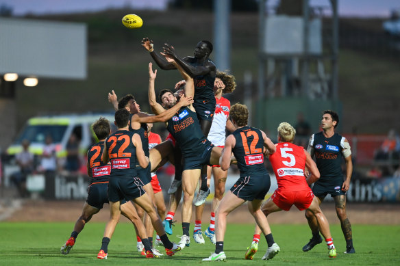 Leek Aleer climbs high for the Giants.