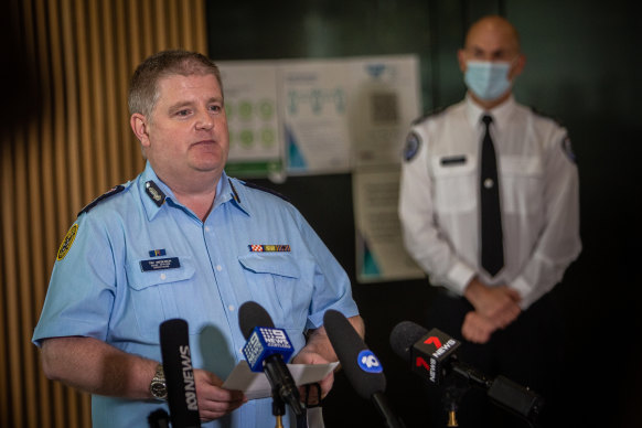 Victoria SES chief officer Tim Wiebusch and Emergency Management Commissioner Andrew Crisp provide an update on damage caused by the earthquake on Wednesday.
