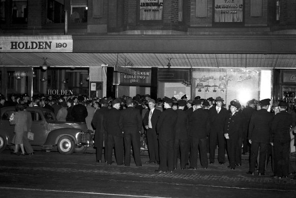 Communists and police clash at a demonstration outside the Ironworker Building in Sydney in 1950.
