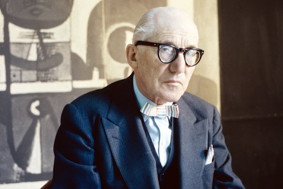O arquiteto e artista Le Corbusier “derrubou a visão de arquitetura de Eileen Gray”, diz a diretora Beatrice Minger.