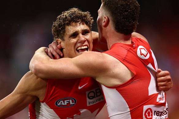 Charlie Curnow celebrates for the Swans.