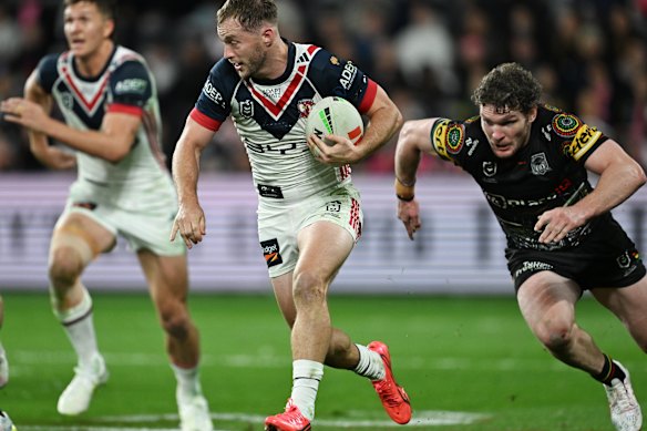Thomas Hayes expects Newcastle to target Roosters half Sam Walker.