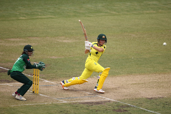 Beth Mooney blasts a boundary at North Sydney Oval.