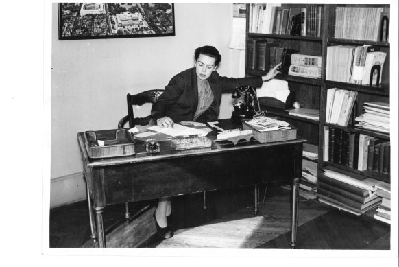 American Library in Paris director Dorothy Reeder in her office in 1937.