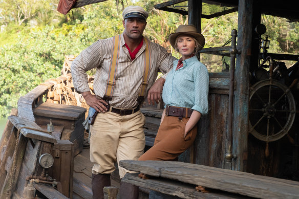 Dwayne Johnson and Emily Blunt in Jungle Cruise.