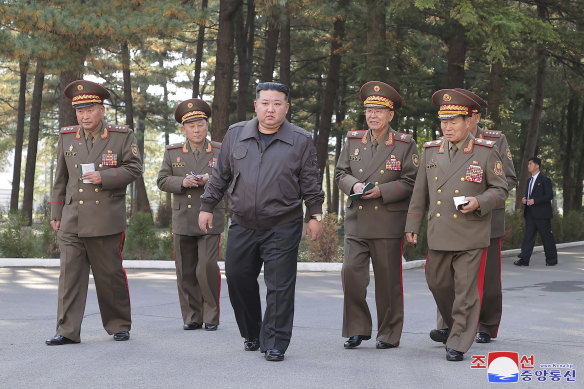 North Korean leader Kim Jong-un (centre) visits the headquarters of the North Korean People’s Army’s 2nd Corps. 