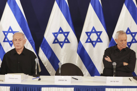 Benjamin Netanyahu (left) and Benny Gantz in October.