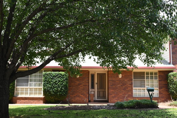 The home in a quiet, leafy street where Elizabeth spent her final moments.