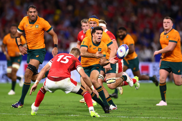 Ben Donaldson passes against Wales.