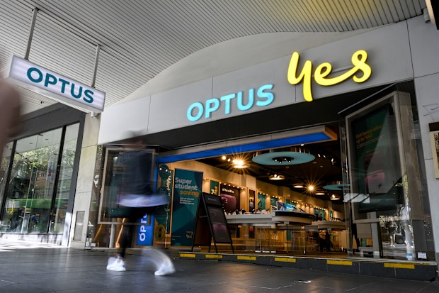 Singtel and Optus: What we know about the search for a new minority ...