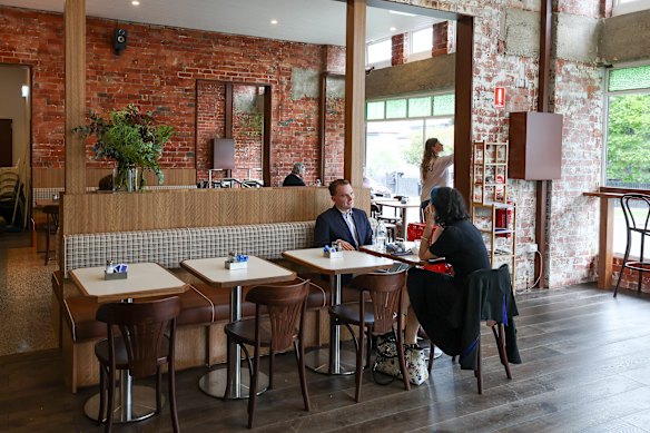 A warm and retro feel, nodding to North American diners, is obvious in the design.