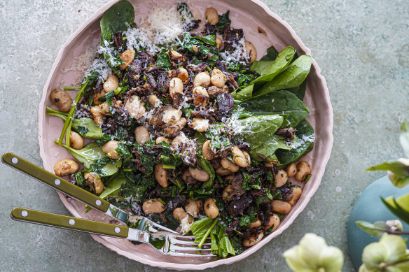 Leftover brisket salad with greens ‘n’ beans.