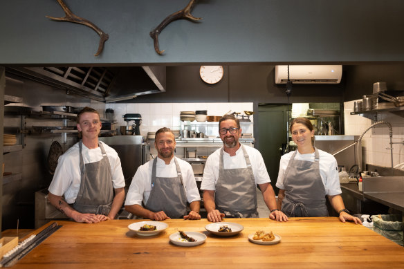 Ned Dodds, Jonte Carlson, Graham Jefferies and Emie Vitteaut at Samesyn.