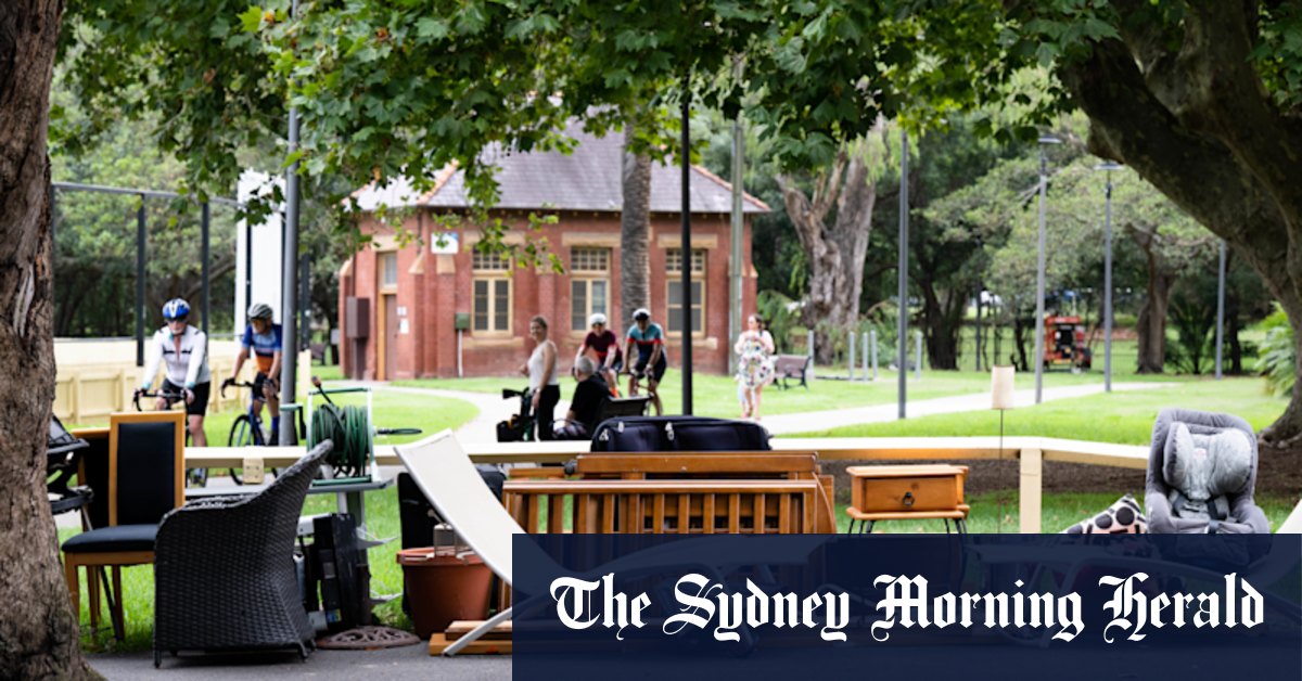 Waste: Sydney council faces growing stink as rubbish bins overflow - Vimarsana News