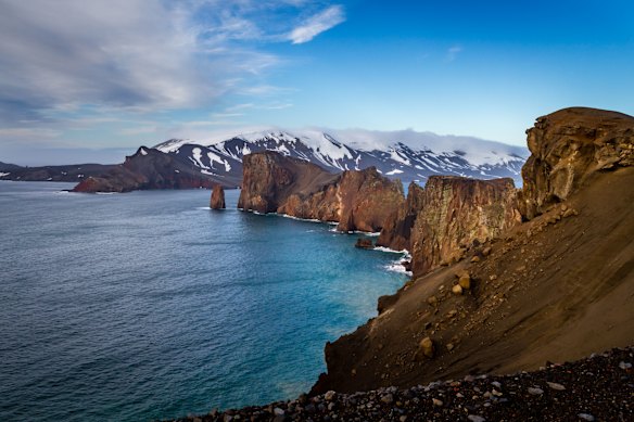 Neptune’s Bellows – the entrance to Deception Island’s Harbour.