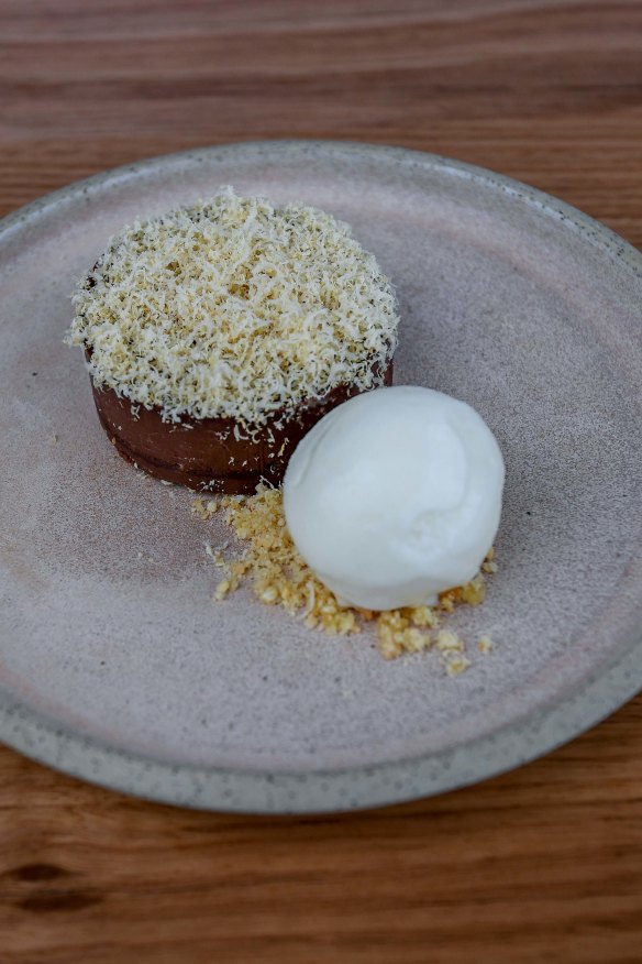 Dark chocolate and peanut delice, milk sorbet
