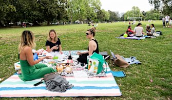 Picnics are allowed in groups of five in Sydney.