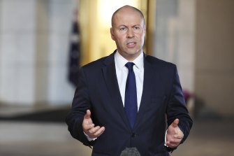 Josh Frydenberg has taken aim at independent candidates backed by the Climate 200 funding group. 