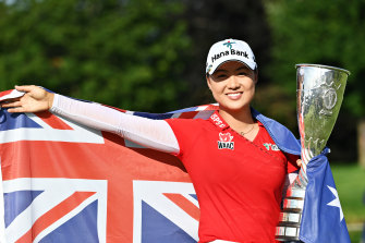 Minjee Lee with the Evian trophy.