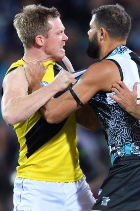 Jack Riewoldt and Patrick Ryder get physical.