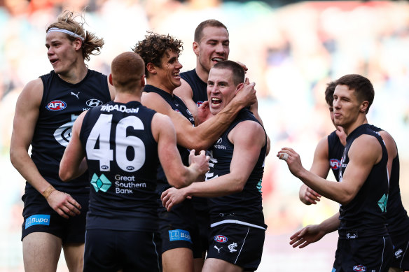 Carlton have thrashed the Suns to break a losing streak.