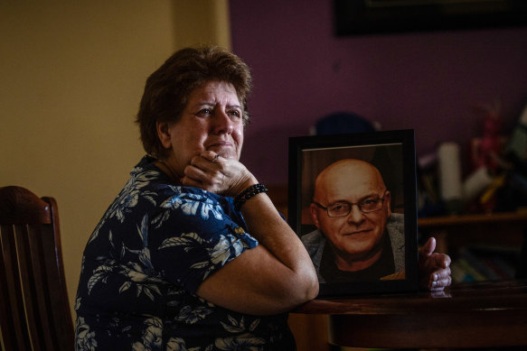 Debra Vivarini-Lorenzi lost her husband Eddie, a welder of 48 years, to lung cancer in 2021.