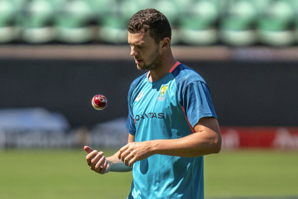 Josh Hazlewood has declared himself fit for the first Ashes Test.