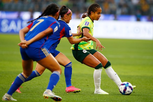 Mary Fowler back in action. 