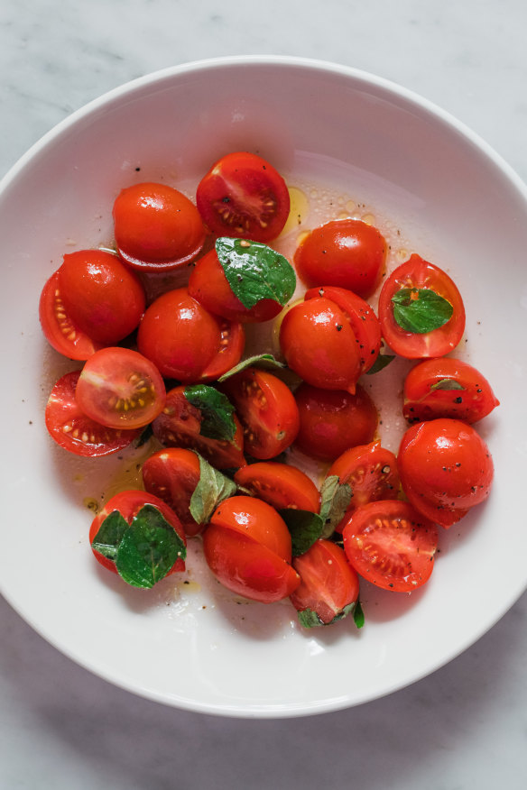 Cherry tomatoes with oregano.