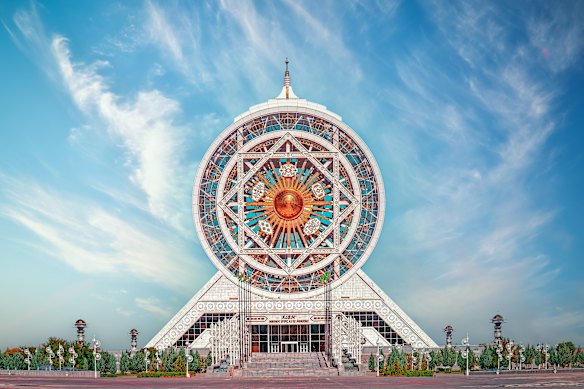 The world’s tallest indoor ferris wheel is found in Ashgabat, Turkmenistan.