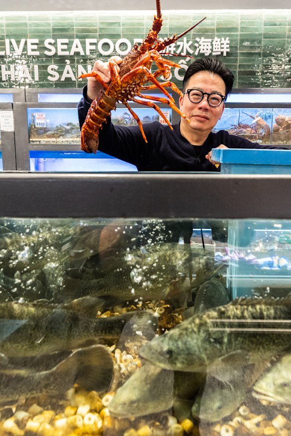 Live seafood can be cooked in-store to eat on-site.