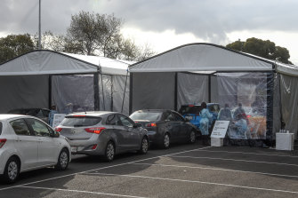 Lines at a pop-up coronavirus testing clinic in Fawkner, one of 10 'hotspot' suburbs.