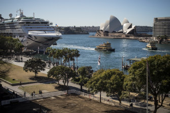 Sydneysiders can expect a familiar sight to return to the Harbour from Sunday as the ban on cruise ships lifts.