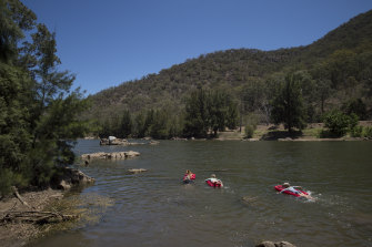 As much as 6000 hectares of World Heritage-listed areas of the Blue Mountains National Park would be at risk of inundation if the Warragamba Dam wall is raised by another 17 metres.