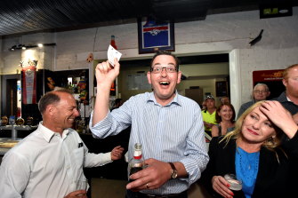 Daniel Andrews in a bar on Cup Day 2014.