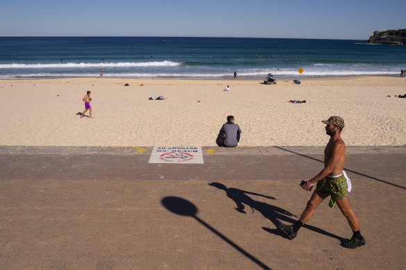 Filling up soon: A burst of beachy weather is ahead for Sydney and most of NSW for the coming long weekend.
