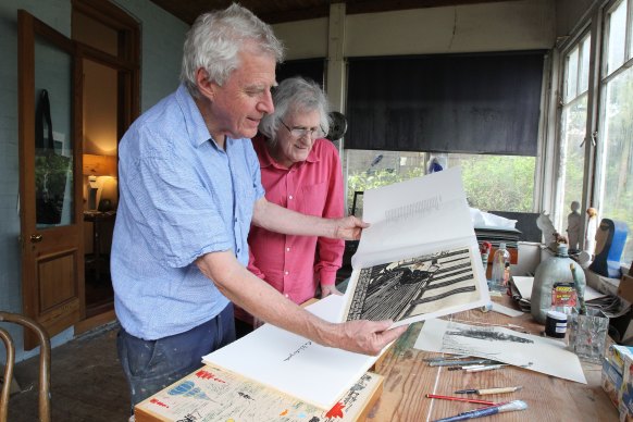 Artist Peter Kingston and poet Robert Adamson collaborated on a book of poems and original prints about Sydney Harbour in 2012.
