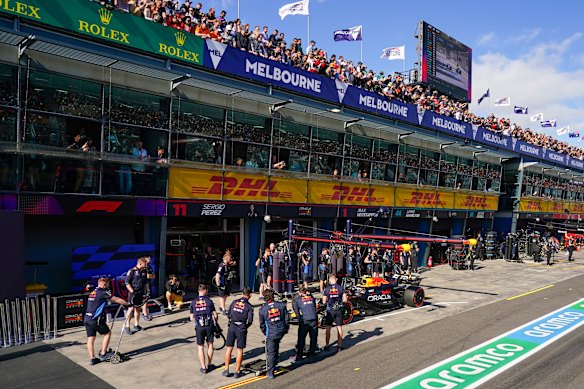 Pit lane at Albert Park during the 2024 race.