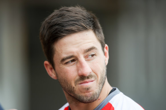 Dragons halfback Ben Hunt. 