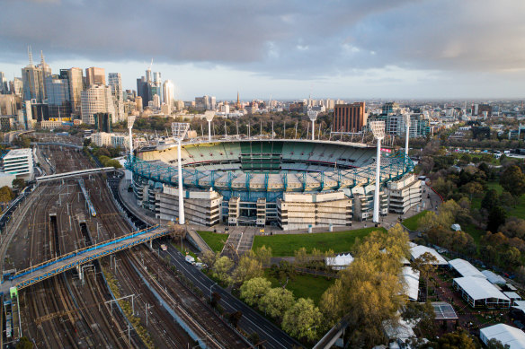 A partly cloudy day is expected for Melbourne for the grand final, with a top of 15C. 