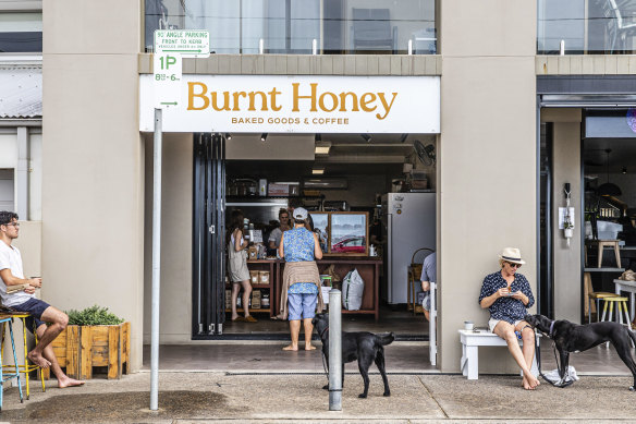Burnt Honey is an excellent local bakery in Copacobana.
