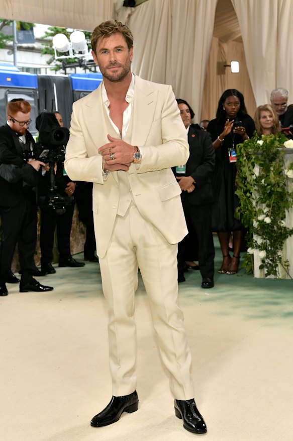 Chris Hemsworth in Tom Ford.