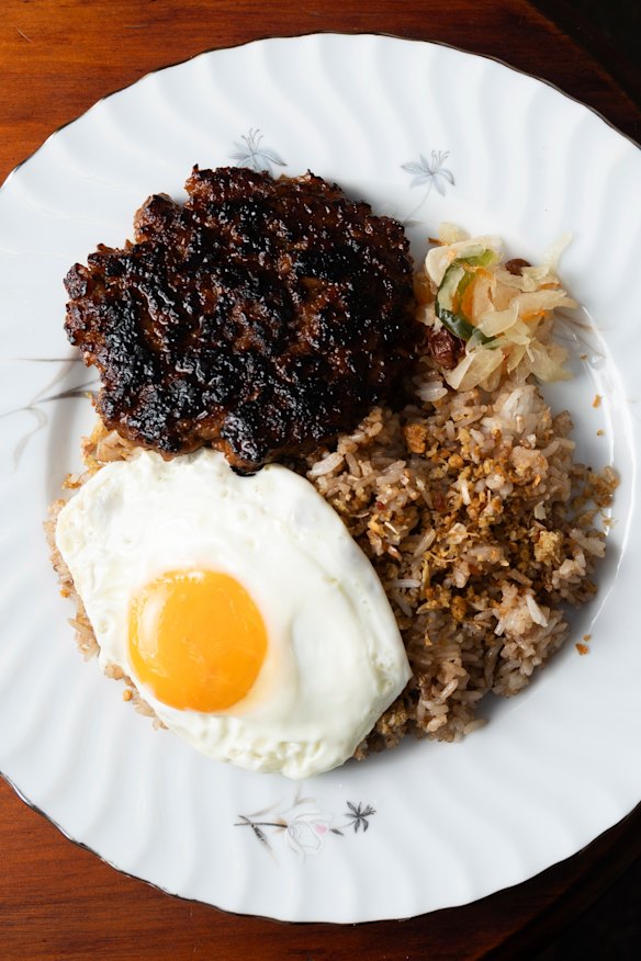 Patty longsilog.