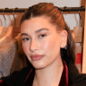 Last year’s “strawberry skin”, perfected by Hailey Bieber, food-inspired beauty trends continue.